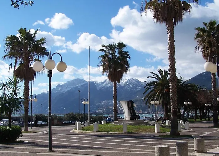 Bed and Breakfast Sole E Mare Salerno